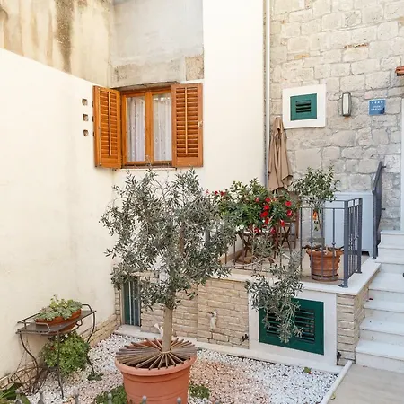 Cambi Apartment *