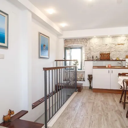 Cambi Apartment *